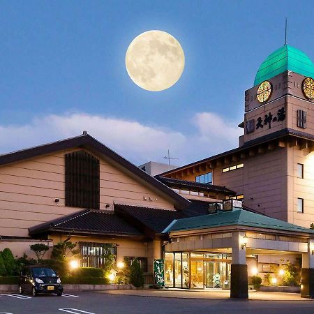 Awara Onsen Hot Spring Koubou Gurabaatei Hotell Exteriör bild