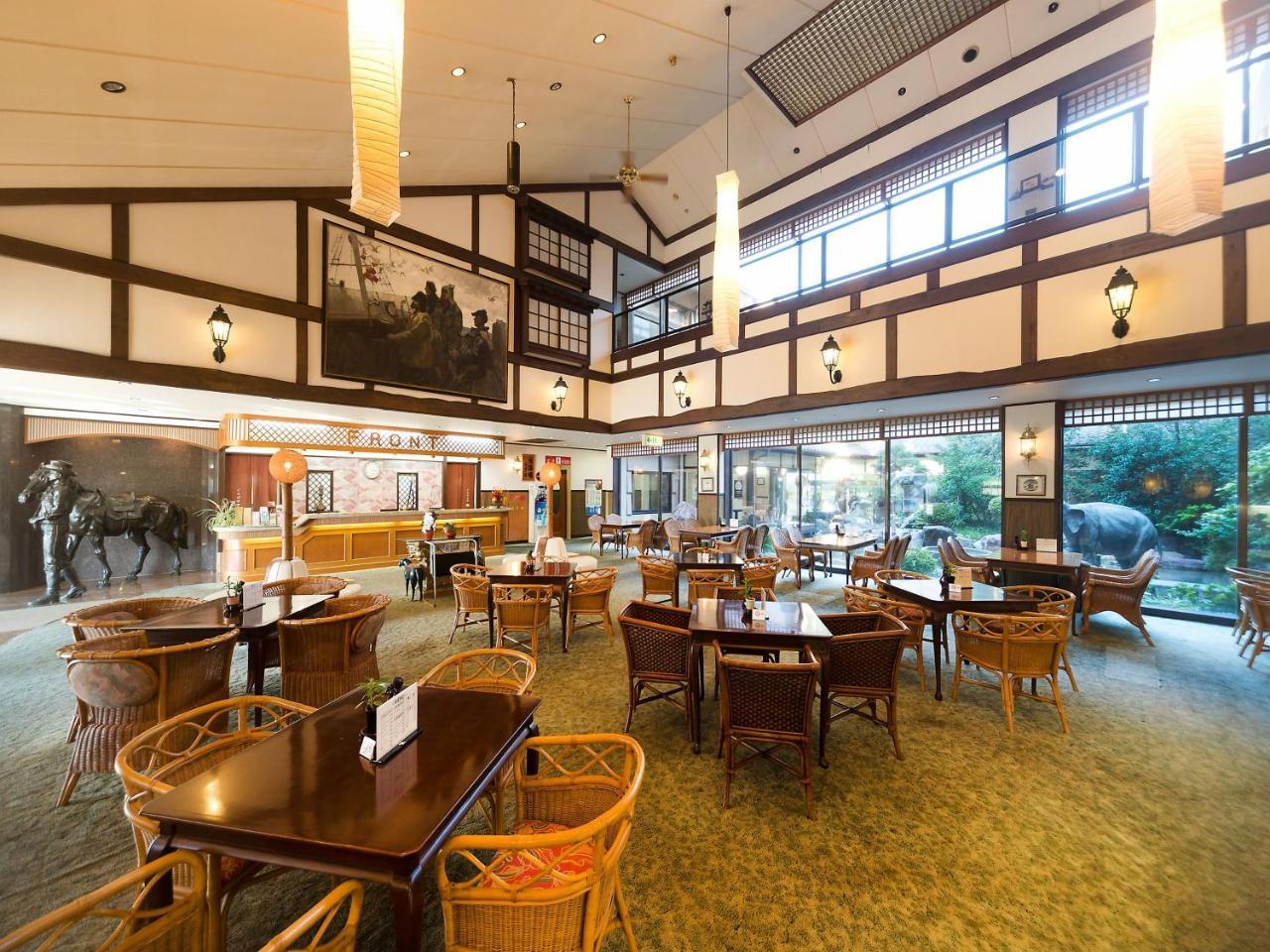Awara Onsen Hot Spring Koubou Gurabaatei Hotell Exteriör bild